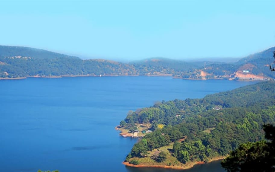 Shillong Umiam Lake Landscape Image